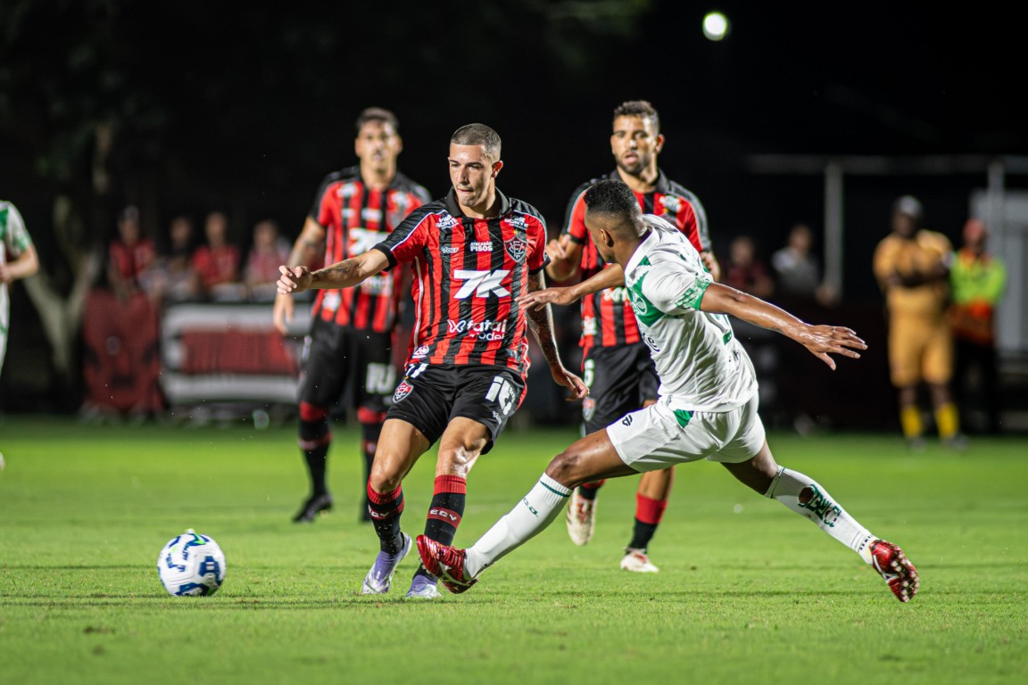 Imagem de Vitória acumula empates no Brasileirão e liga alerta no Z-4