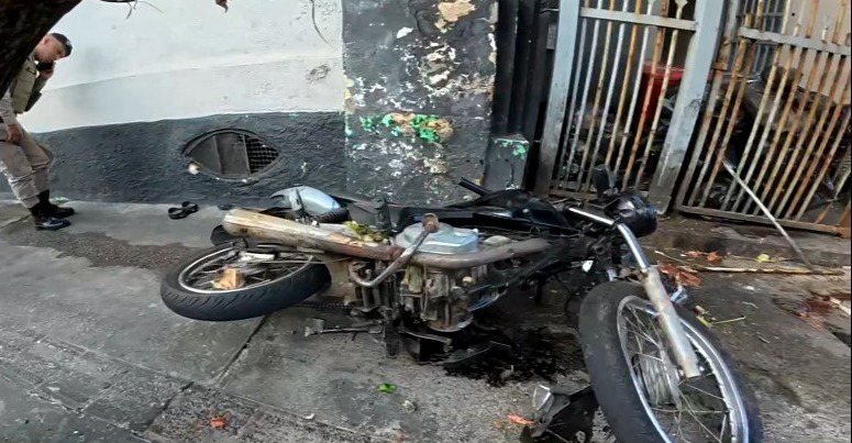 Imagem de Motociclista morre em grave acidente no Rio Vermelho