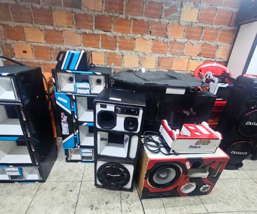 Imagem de Veículo com som é apreendido durante ação de combate à poluição sonora em Pirajá