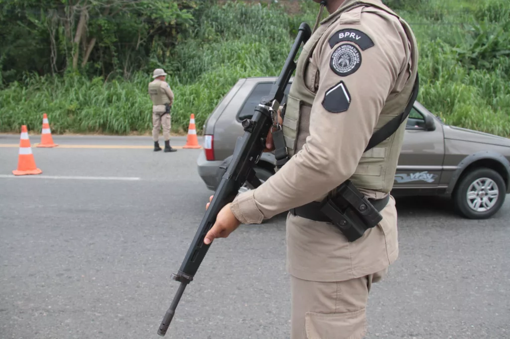 Imagem de Homem morre em confronto com a polícia em Lauro de Freitas