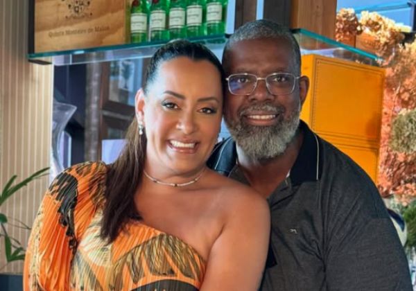 Imagem de Lidiane Farias, esposa de Péricles, comemora aniversário em Salvador; veja fotos