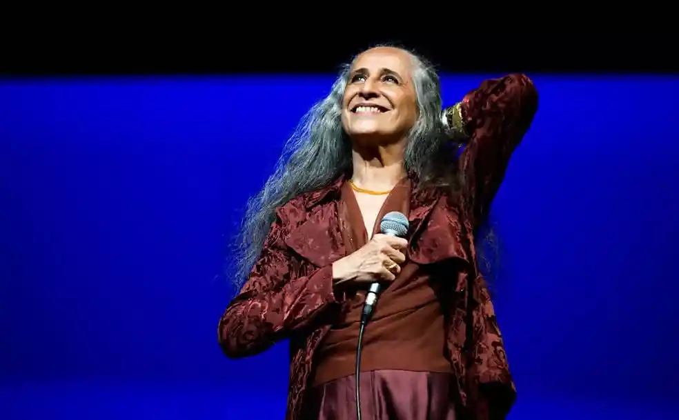 Imagem de Ingressos para show de Maria Bethânia em Salvador chegam a R$ 560