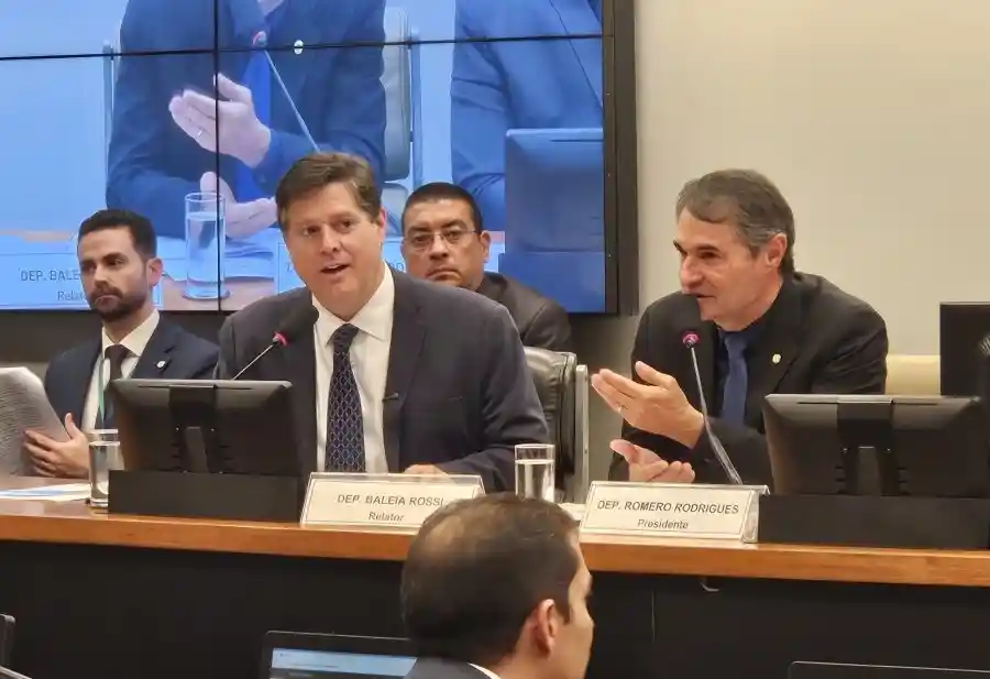 Imagem de PEC que permite parcelamento de dívidas da Previdência avança e pode beneficiar municípios baianos