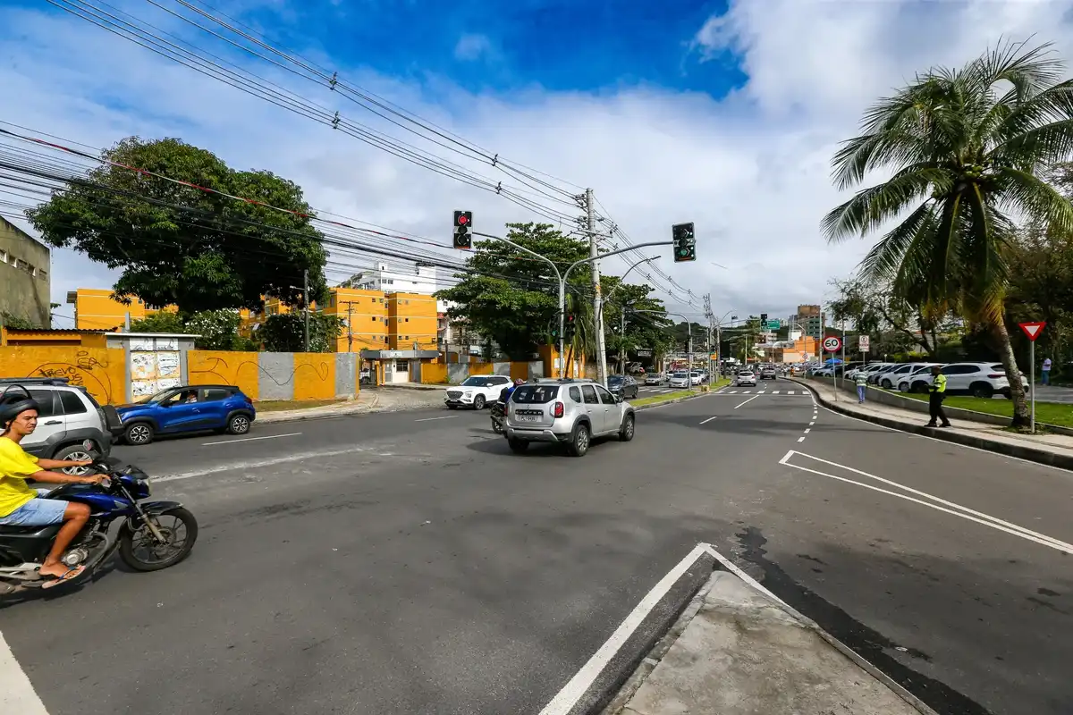 Imagem de Duplicação da Avenida Jorge Amado é entregue e promete desafogar trânsito em Salvador