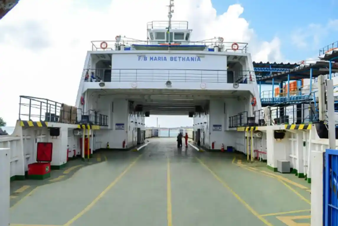 Imagem de Homem é preso ao tentar embarcar com veículo roubado e documentos falsos no Ferry Boat