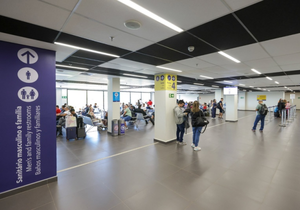 Imagem de Governo fecha 1º semestre de 2025 com 5,6 bi de investimentos em aeroportos