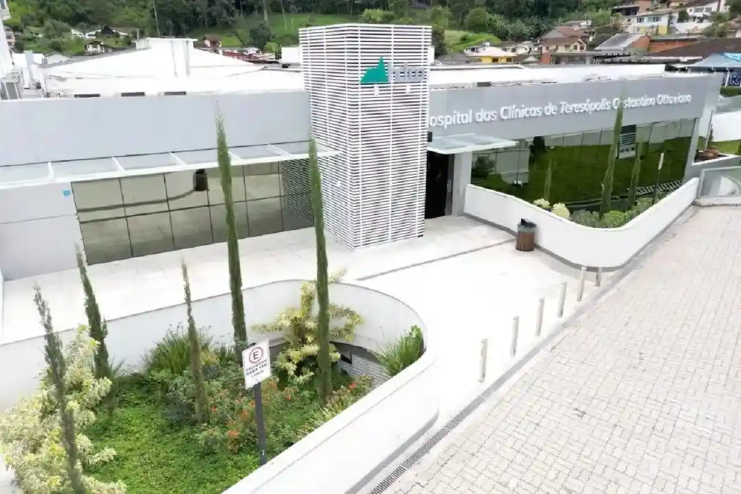 Imagem de Hospital no Rio investiga suposto sexo grupal entre profissionais durante plantão; servidores são afastados