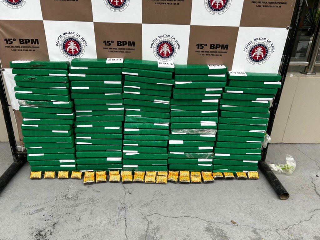 Imagem de Idoso é preso com quase 100 quilos de drogas dentro de carro na Bahia