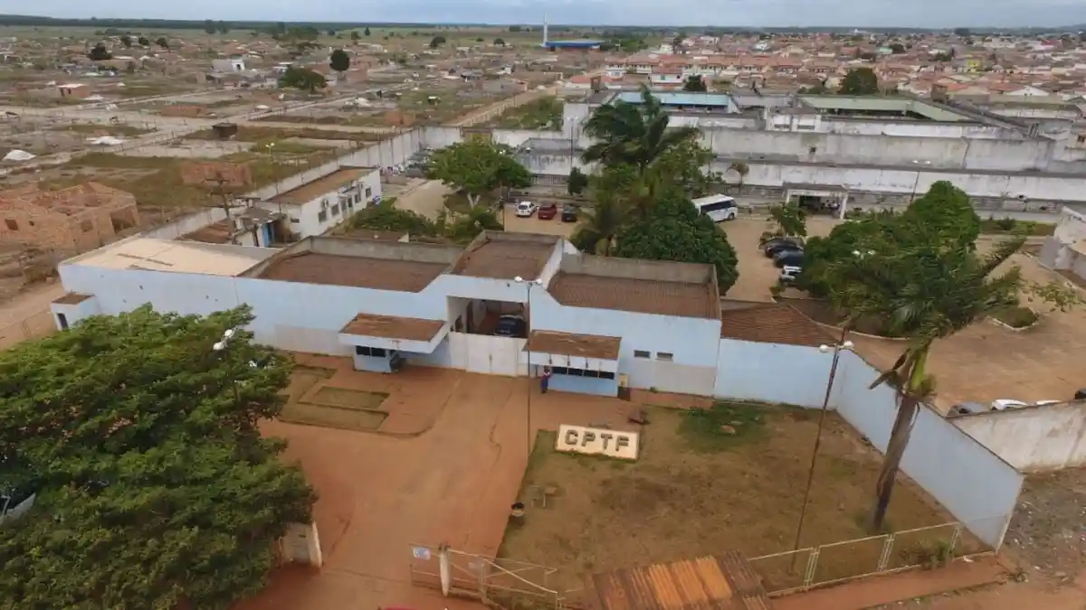 Imagem de Quatro detentos fogem do Conjunto Penal de Teixeira de Freitas, no sul da Bahia
