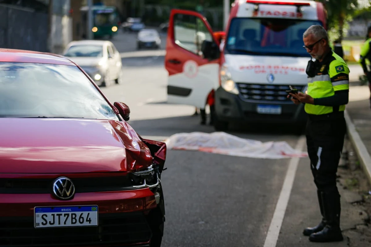 Imagem de Mulher morre atropelada a caminho do trabalho em avenida de Salvador
