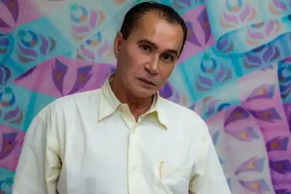 Imagem de Artista César Romero morreu ao se engasgar enquanto comia em casa