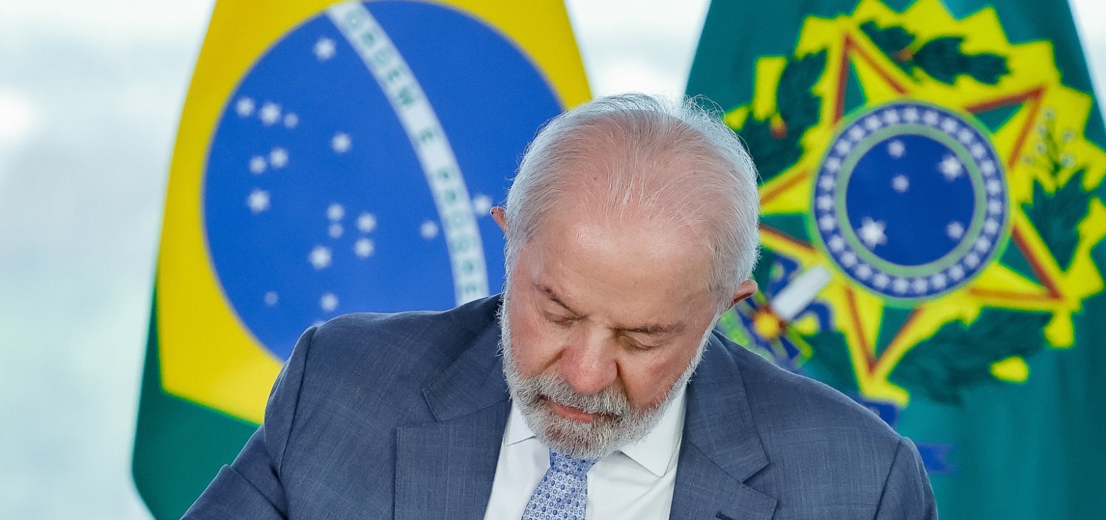 Imagem de Brasil aciona OMC contra tarifaço de Donald Trump