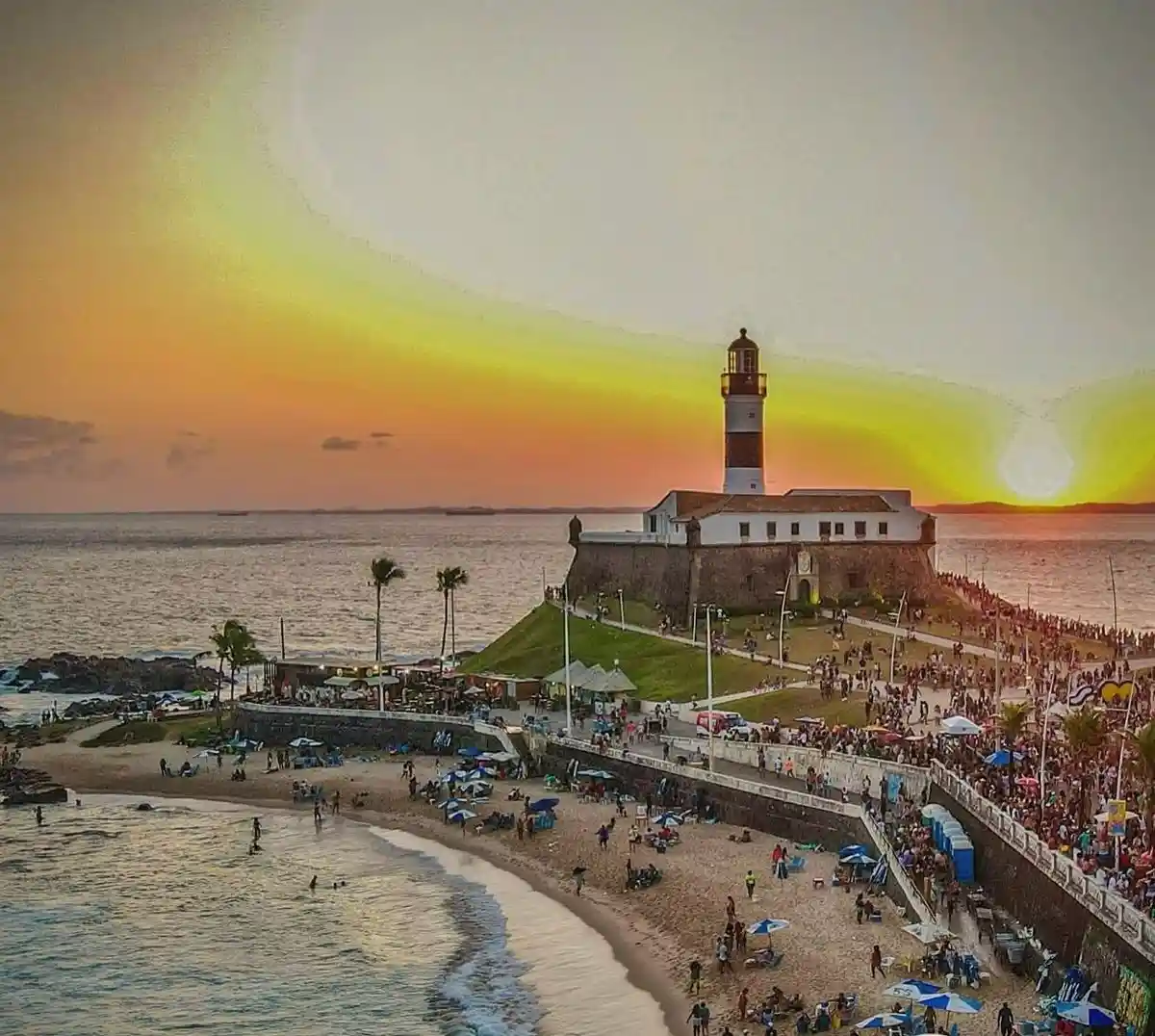 Imagem de Turista é suspeito de filmar mulheres de biquíni em praia de Salvador