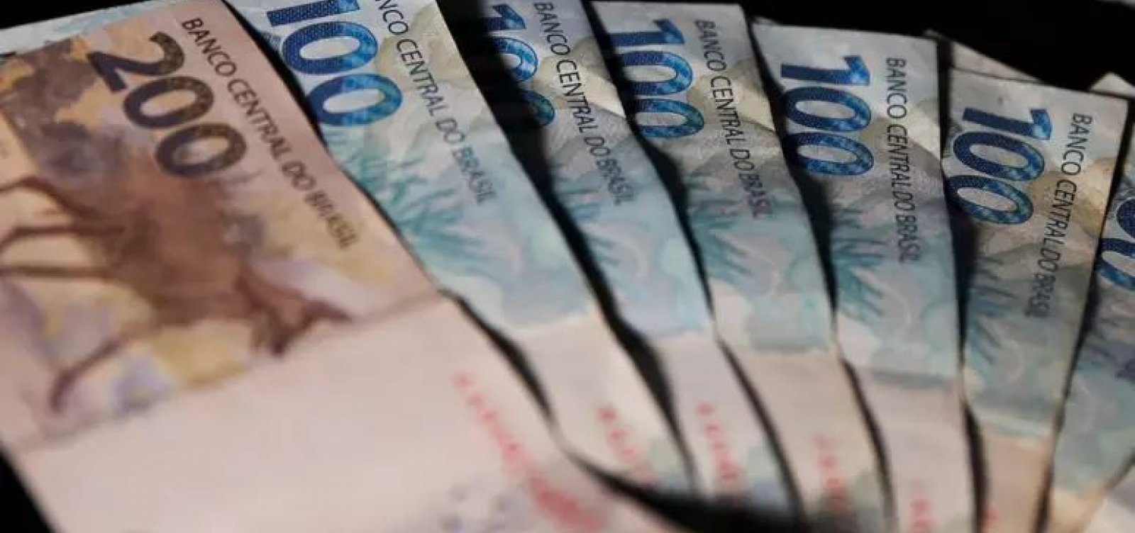 Imagem de Governo prevê aumento no salário-mínimo para 2026; veja valor