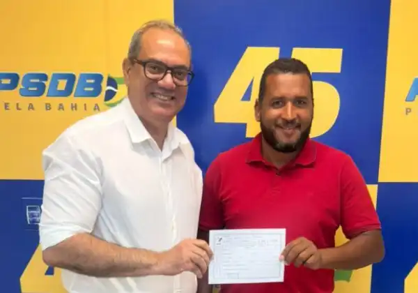 Imagem de Ex-prefeito na Bahia troca PCdoB pelo PSDB com apoio de Carlos Muniz