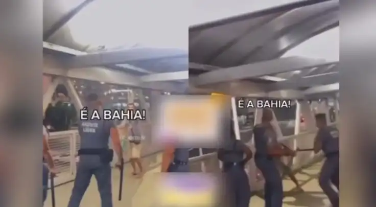 Imagem de Briga entre ambulantes e seguranças do metrô assusta passageiros em passarela na Estação Rodoviária