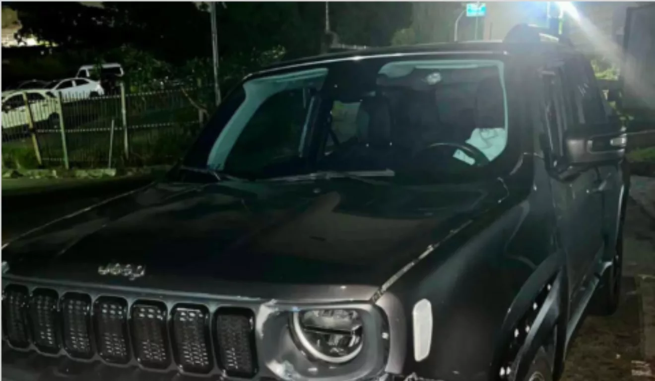 Imagem de Carro roubado é recuperado após confronto policial