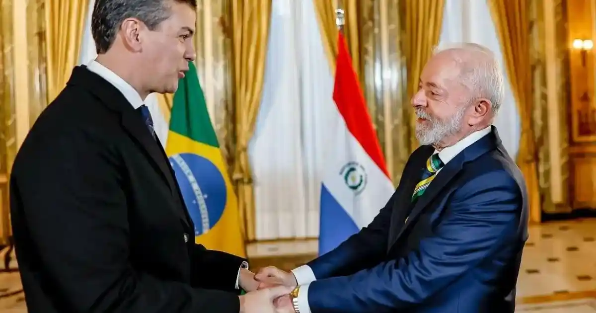 Imagem de Lula e presidente do Paraguai retomam negociações sobre Itaipu após crise provocada por suposta espionagem da Abin