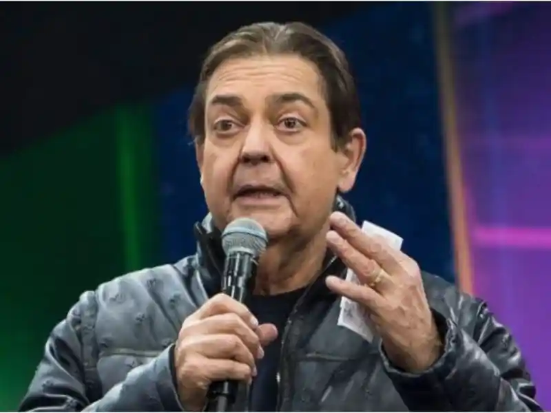 Imagem de Faustão deixa UTI e segue recuperação em quarto de hospital em São Paulo