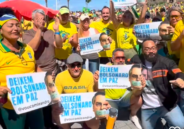 Imagem de Reaja, Brasil: aliados de Bolsonaro confrontam STF e fazem protesto em Salvador