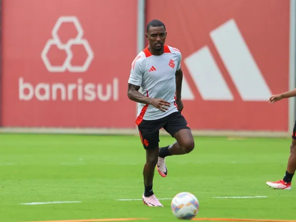 Imagem de Vitória encaminha empréstimo do lateral Ramon, do Internacional