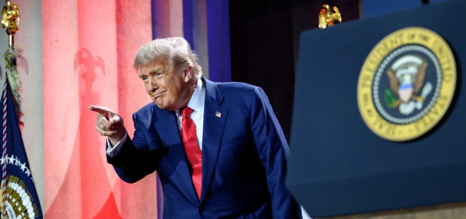 Imagem de Trump mira bancos com novo decreto contra discriminação a conservadores