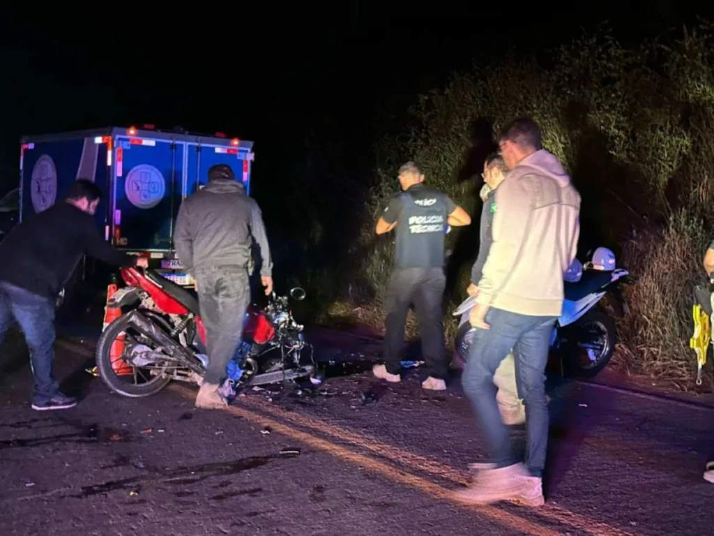 Imagem de Duas pessoas morrem e uma fica ferida em acidente na BR-420