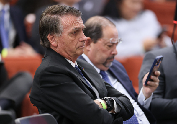 Imagem de Defesa de Bolsonaro diz ter sido surpreendida com indiciamento