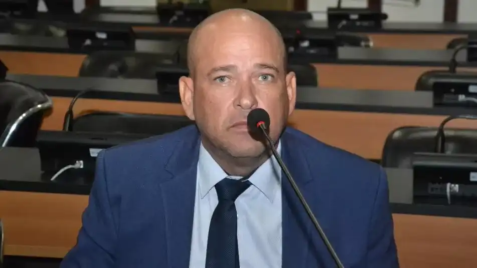 Imagem de Em votação na Alba, deputados decidem manutenção da prisão de Binho Galinha