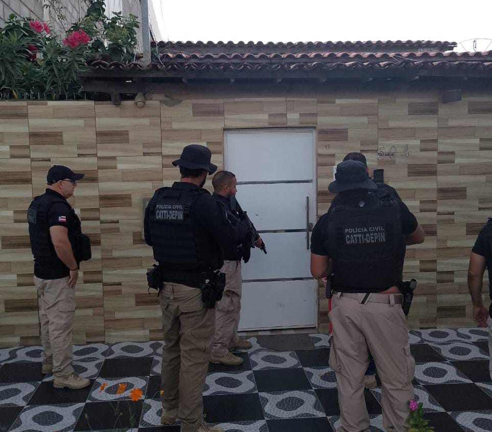 Imagem de Operação cumpre mandados contra grupo criminoso envolvido em homicídios, tráfico e lavagem