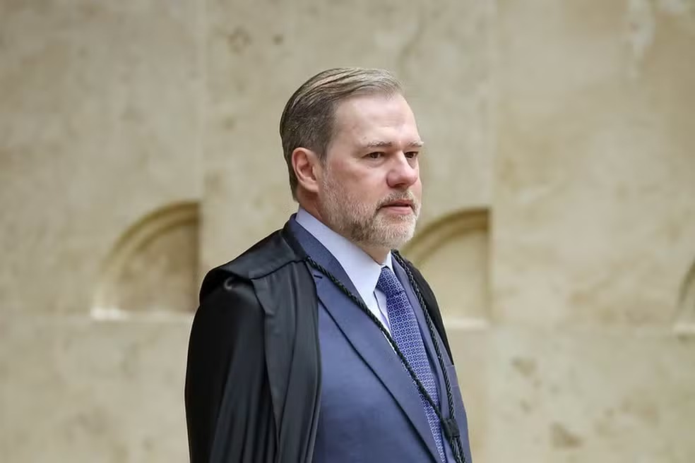 Imagem de Toffoli dá 10 dias para Câmara explicar tramitação da PEC da Blindagem