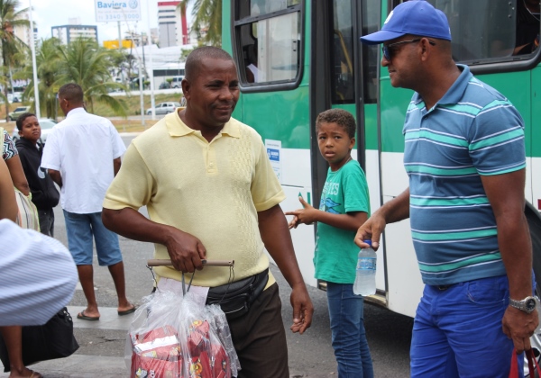 Imagem de Projeto prevê passagem gratuita de ônibus para ambulantes 