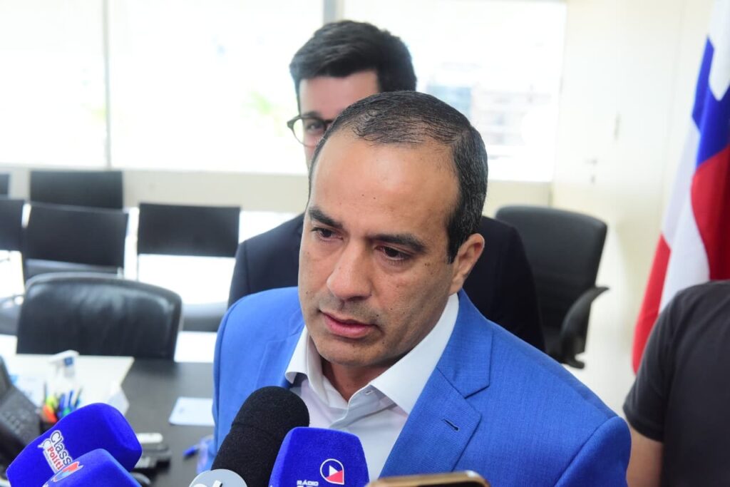 Imagem de Bruno Reis sanciona oito projetos aprovados pela Câmara