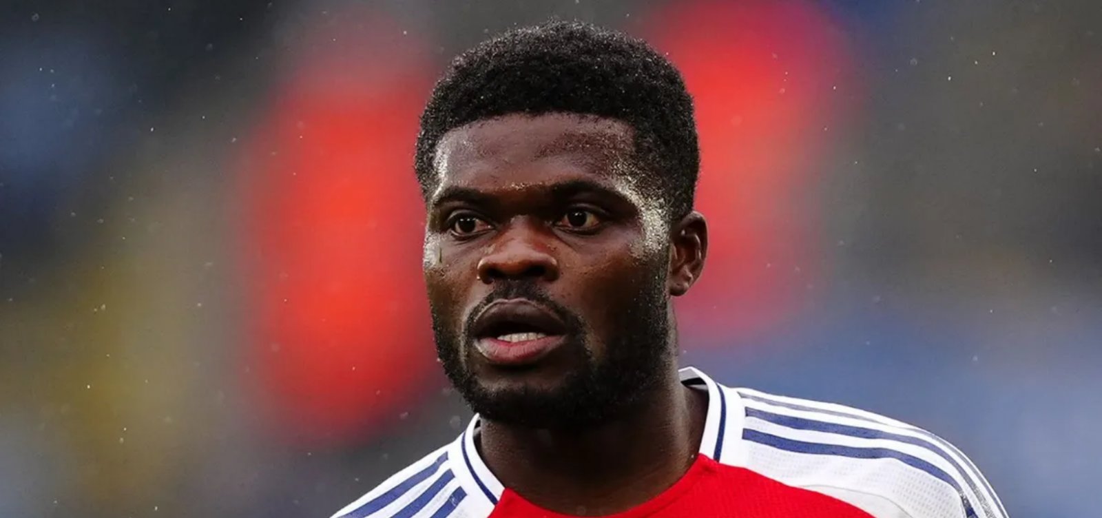 Imagem de Ex-jogador do Arsenal, Thomas Partey é acusado de estupro e assédio por três mulheres no Reino Unido