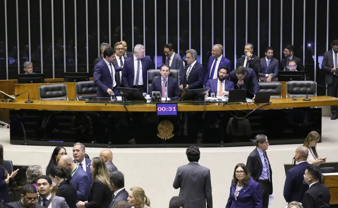 Imagem de Licença-paternidadade: apenas 5 deputados baianos foram contra aumento