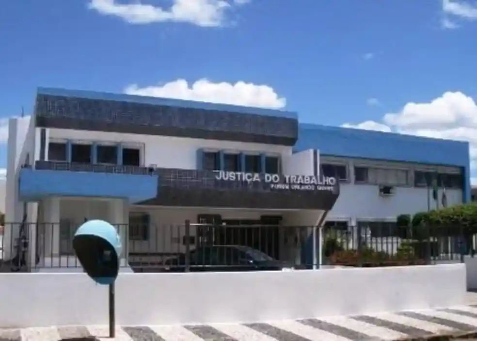 Imagem de Advogado é multado após chamar juiz de "covarde" na Bahia