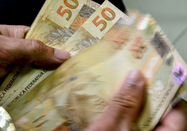 Imagem de Brasileiros sacaram R$ 310,36 milhões em valores a receber em julho