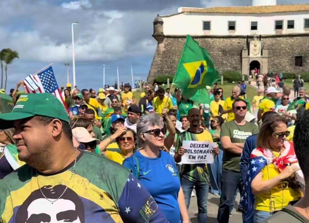 Imagem de Ato por Bolsonaro se inicia na Barra, em Salvador