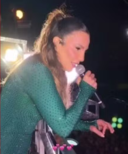 Imagem de Ivete Sangalo se emociona ao homenagear Preta Gil no Fortal