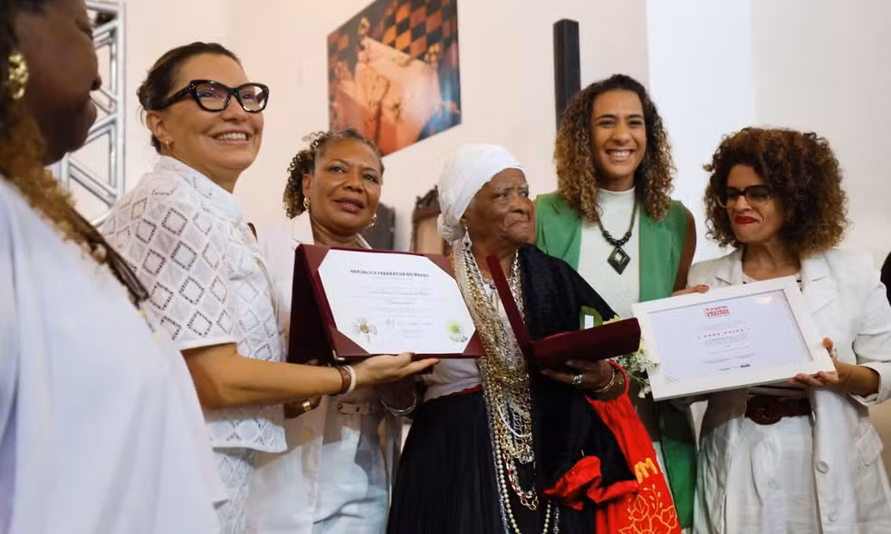 Imagem de Ministra Margareth Menezes acompanha tradicional festa da Boa Morte