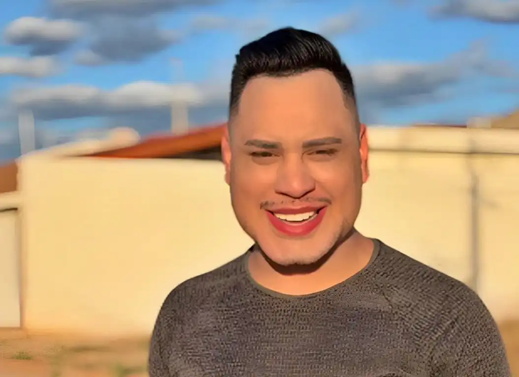 Imagem de Influenciador conhecido por críticas a políticos e empresários é assassinado a tiros