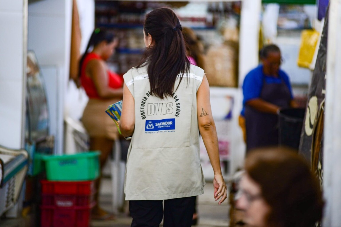 Imagem de Secretaria de Saúde acompanha riscos de intoxicação por bebidas adulteradas