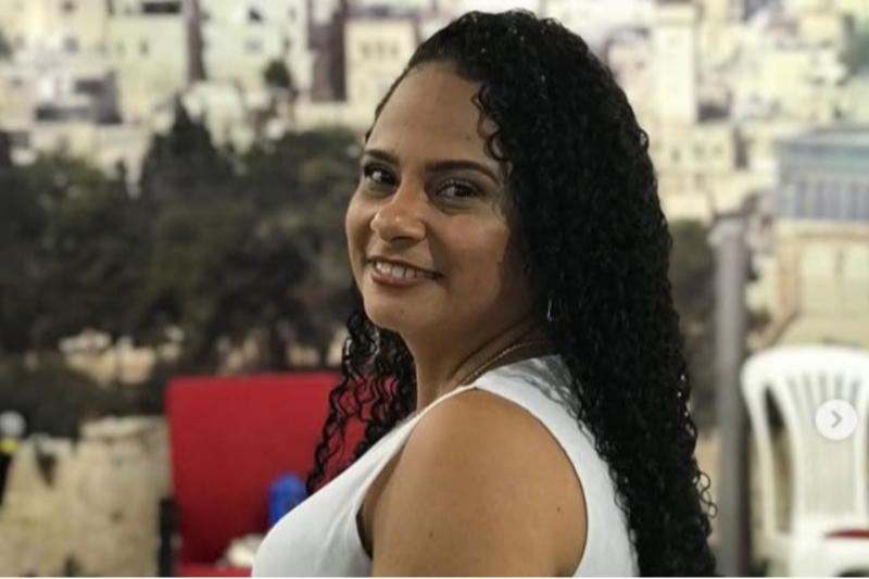 Imagem de Apóstola baleada na cabeça sai da UTI, mas segue inconsciente